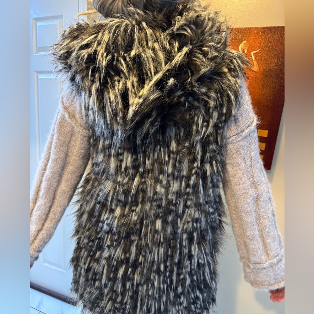 Black and Gray Teddy Jacket Plush Cozy hooded vest  euro 40 fits s to M